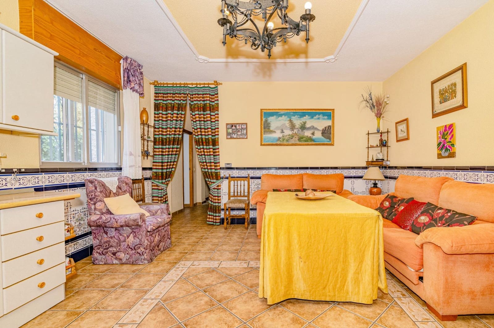 4 bedroom Villa for sale in Peligros with pool - € 395,000 (Ref: 9726858)