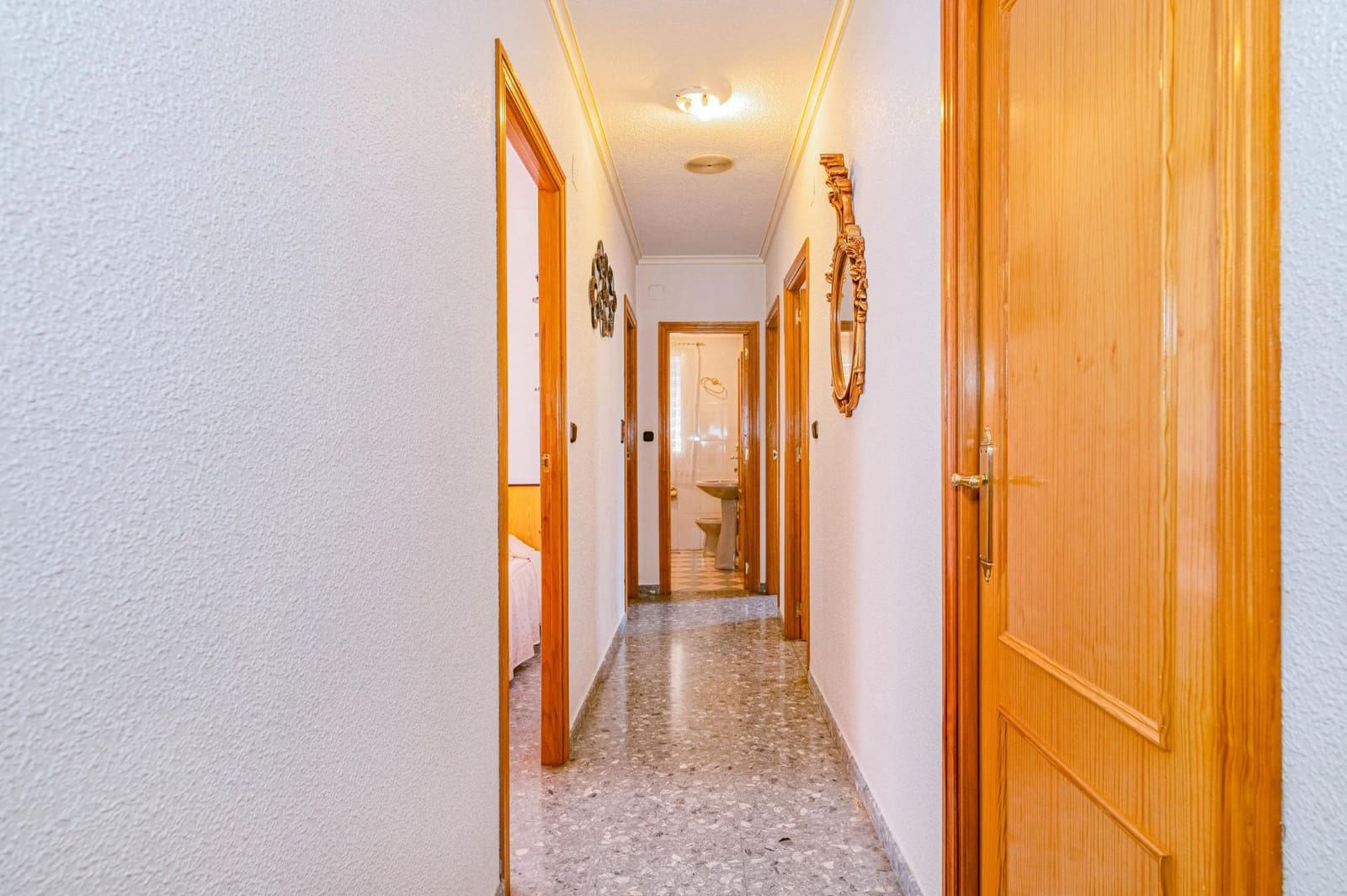 4 bedroom Villa for sale in Peligros with pool - € 395,000 (Ref: 9726858)