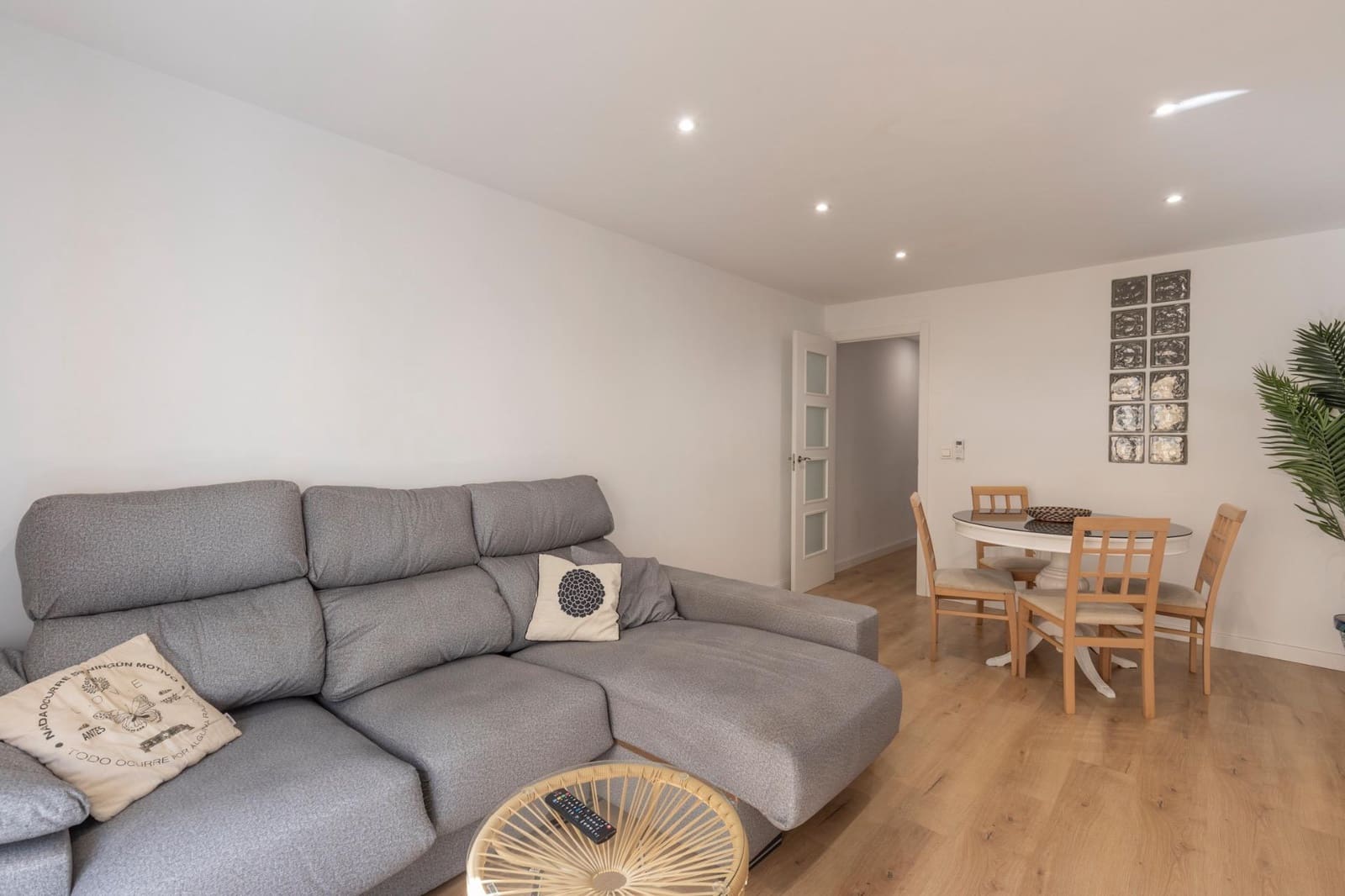 3 bedroom Flat for sale in Granada city - € 185,000 (Ref: 9726859)