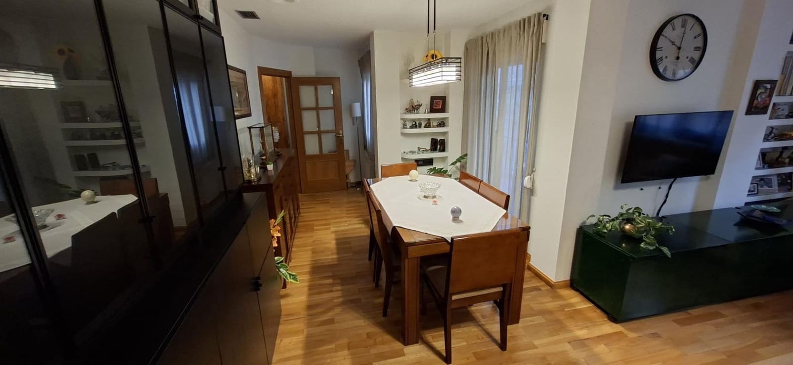 2 slaapkamer Flat te huur in Granada stad - € 900 (Ref: 9732439)