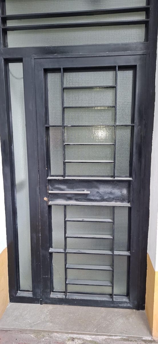 2 slaapkamer Flat te huur in Granada stad - € 900 (Ref: 9732439)