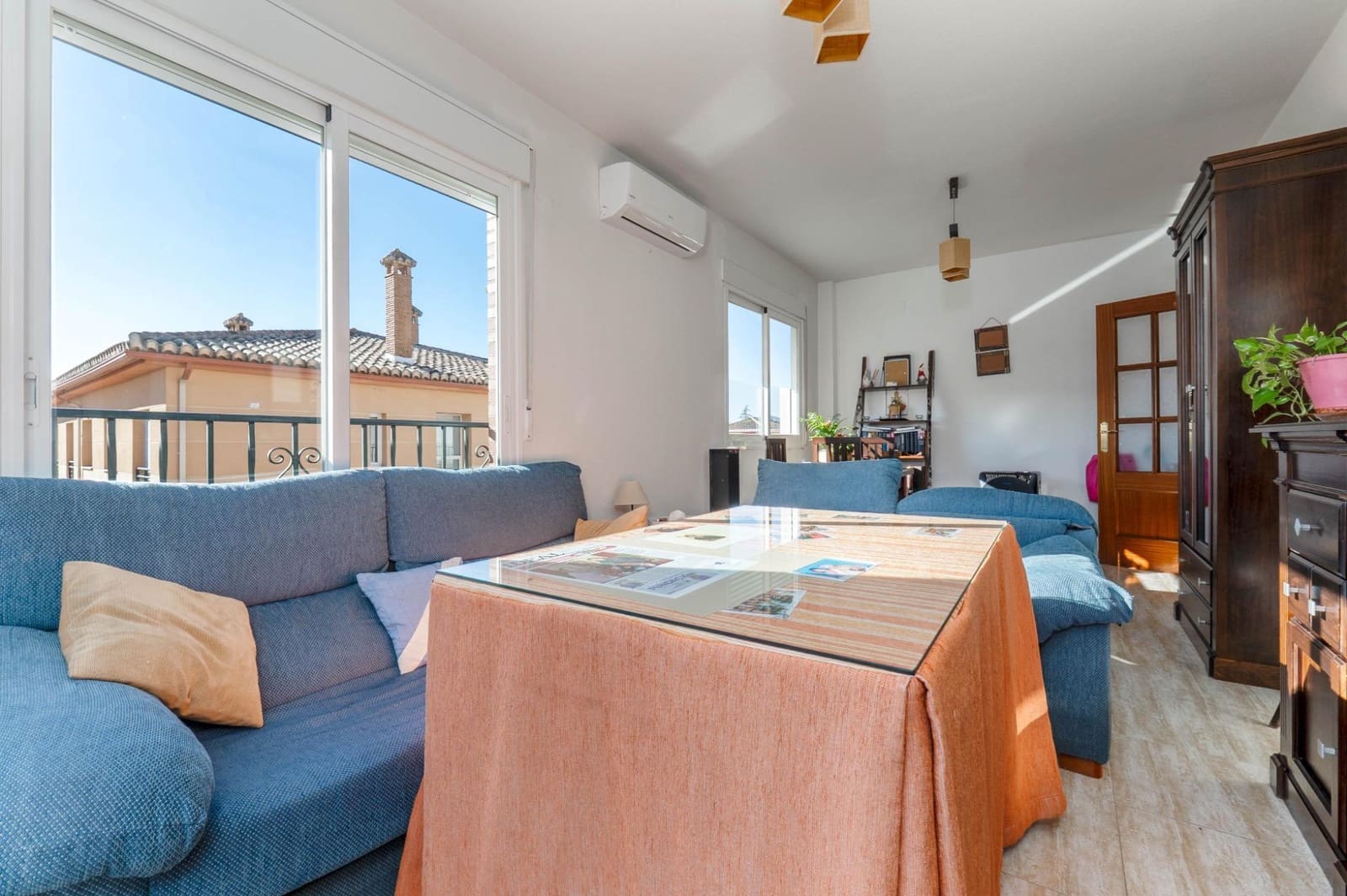 2 bedroom Flat for sale in Cijuela with garage - € 94,000 (Ref: 9735825)