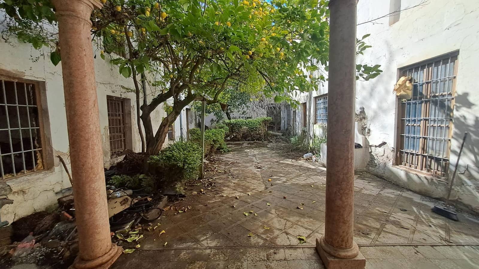 5 camera da letto Villetta a Schiera in vendita in Loja con garage - 99.000 € (Rif: 9735826)