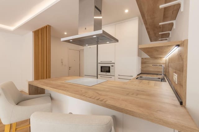 2 sovrum Lägenhet till salu i Figares, Granada stad - 270 000 € (Ref: 9748189)