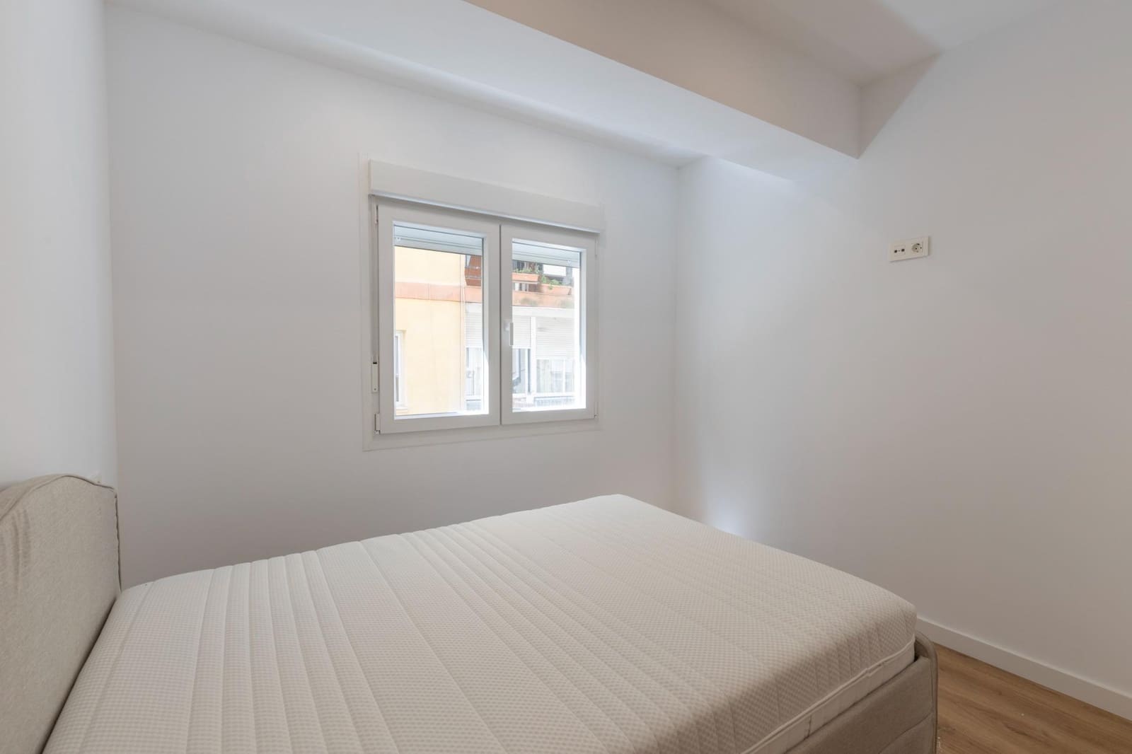 2 sovrum Lägenhet till salu i Granada stad - 270 000 € (Ref: 9748189)