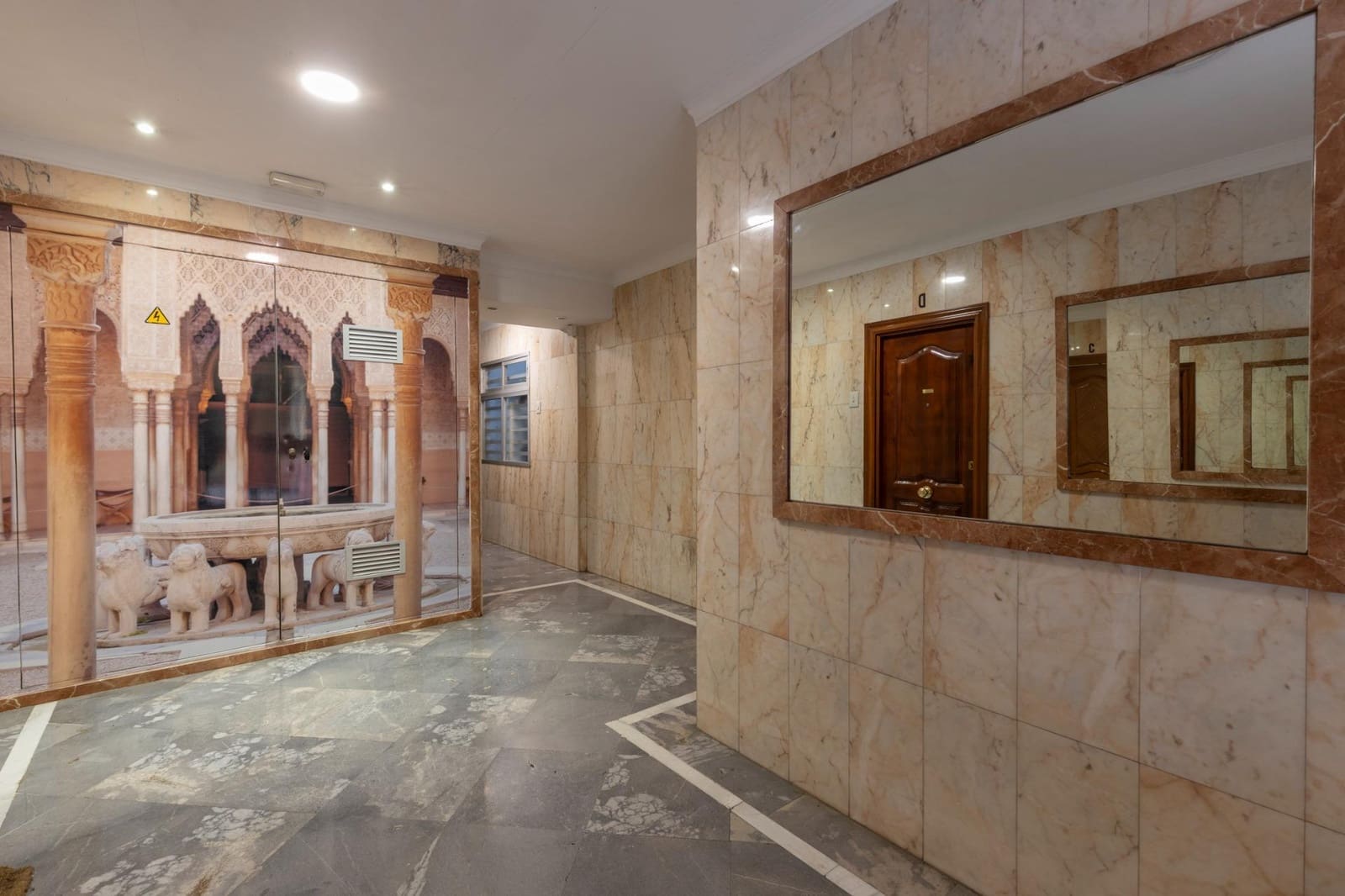 2 sovrum Lägenhet till salu i Granada stad - 270 000 € (Ref: 9748189)