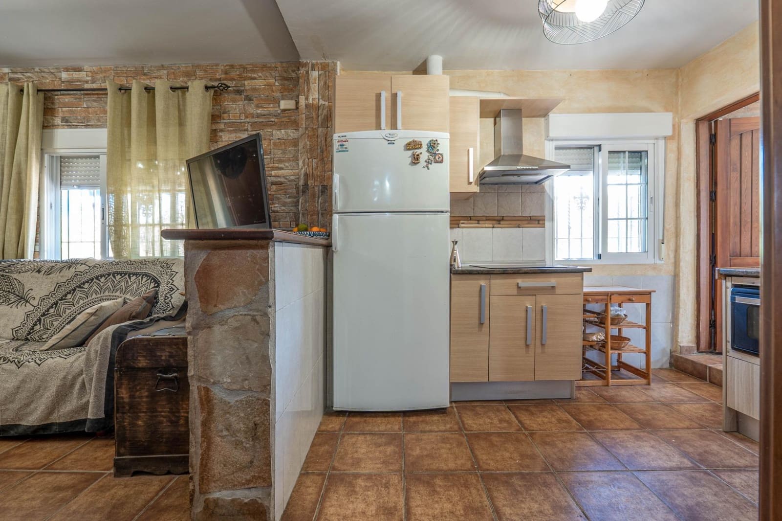 2 slaapkamer Villa te koop in Granada stad met zwembad garage - € 269.900 (Ref: 9748190)