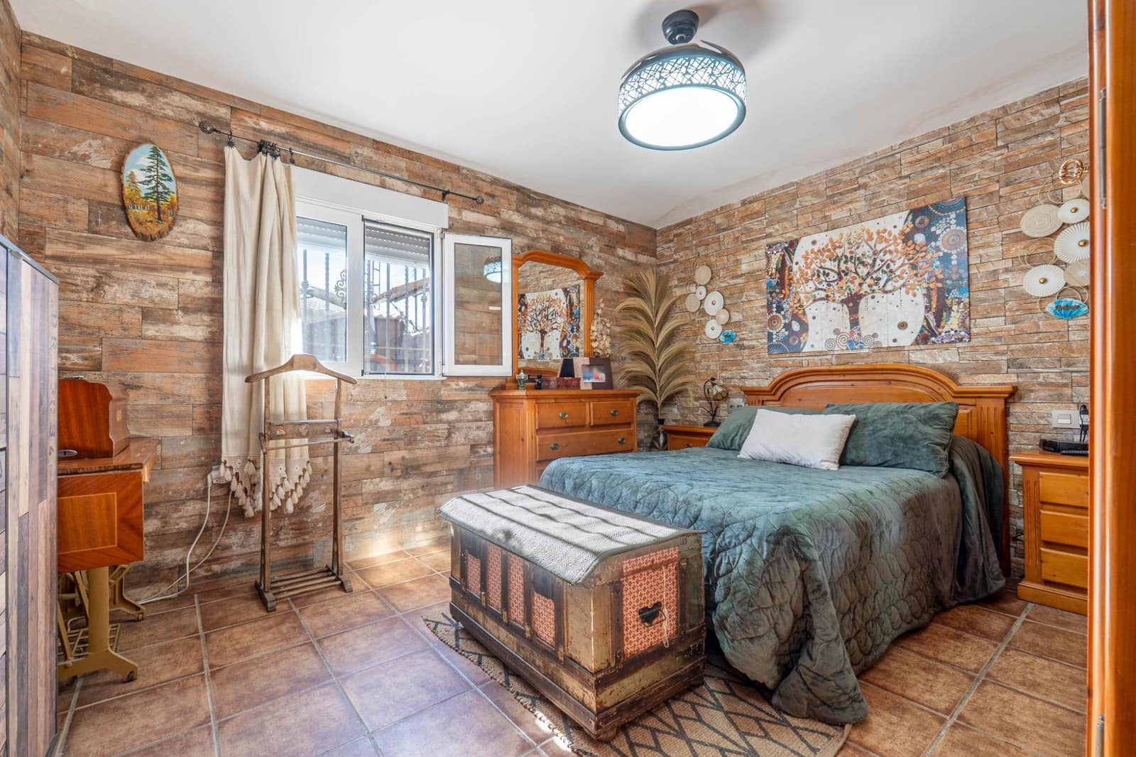 2 slaapkamer Villa te koop in Granada stad met zwembad garage - € 269.900 (Ref: 9748190)