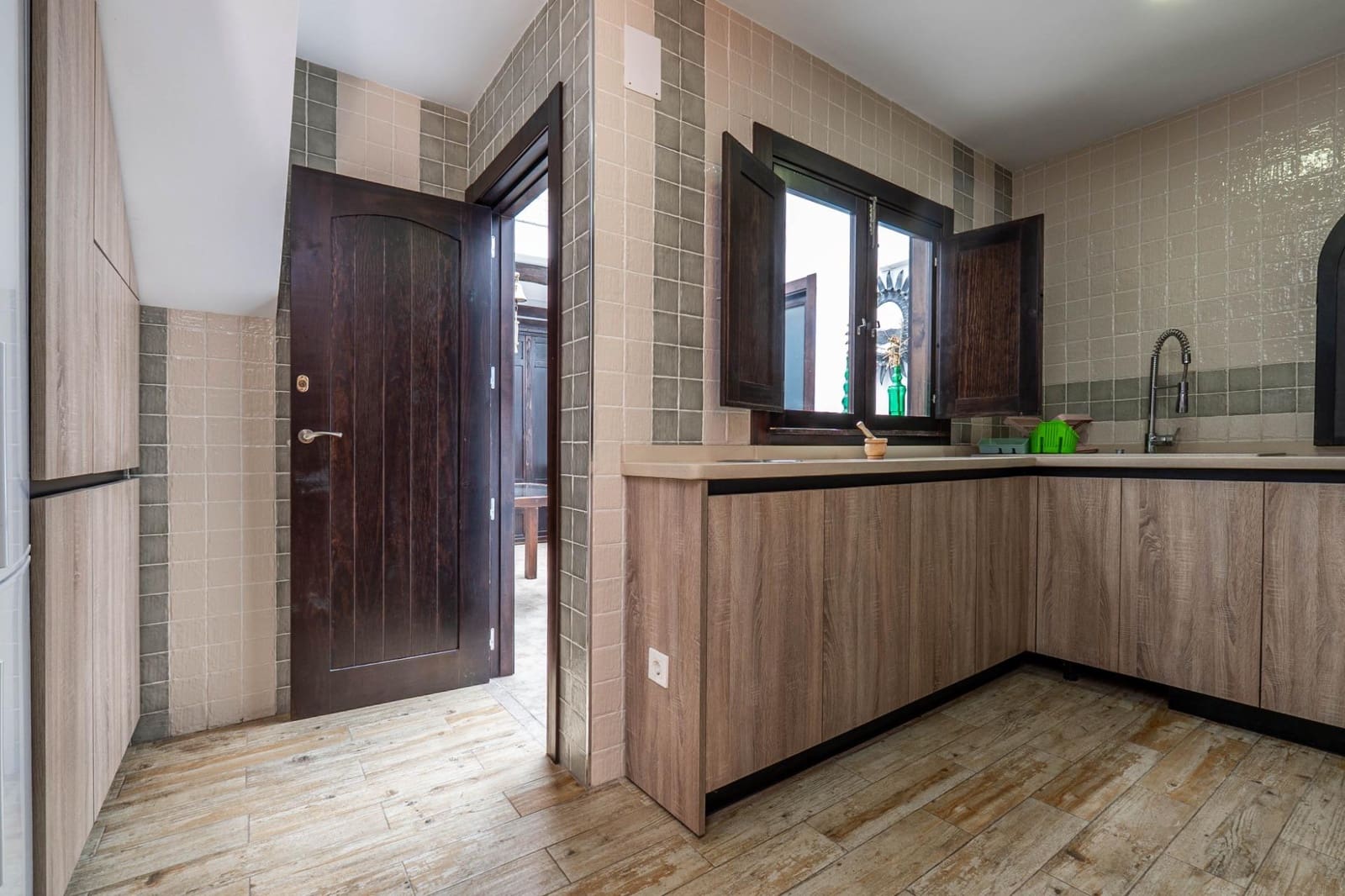 4 soverom Hus til salgs i Padul med garasje - € 260 000 (Ref: 9748191)