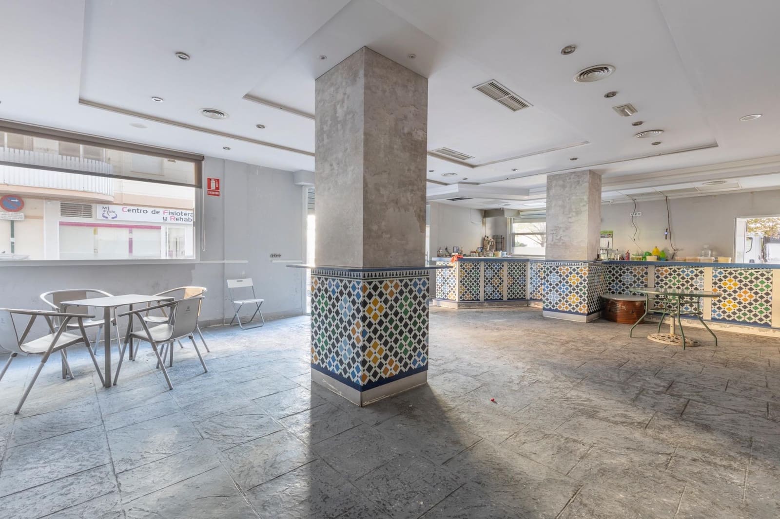 1 soverom Kommersiell til salgs i Granada by - € 215 000 (Ref: 9752289)