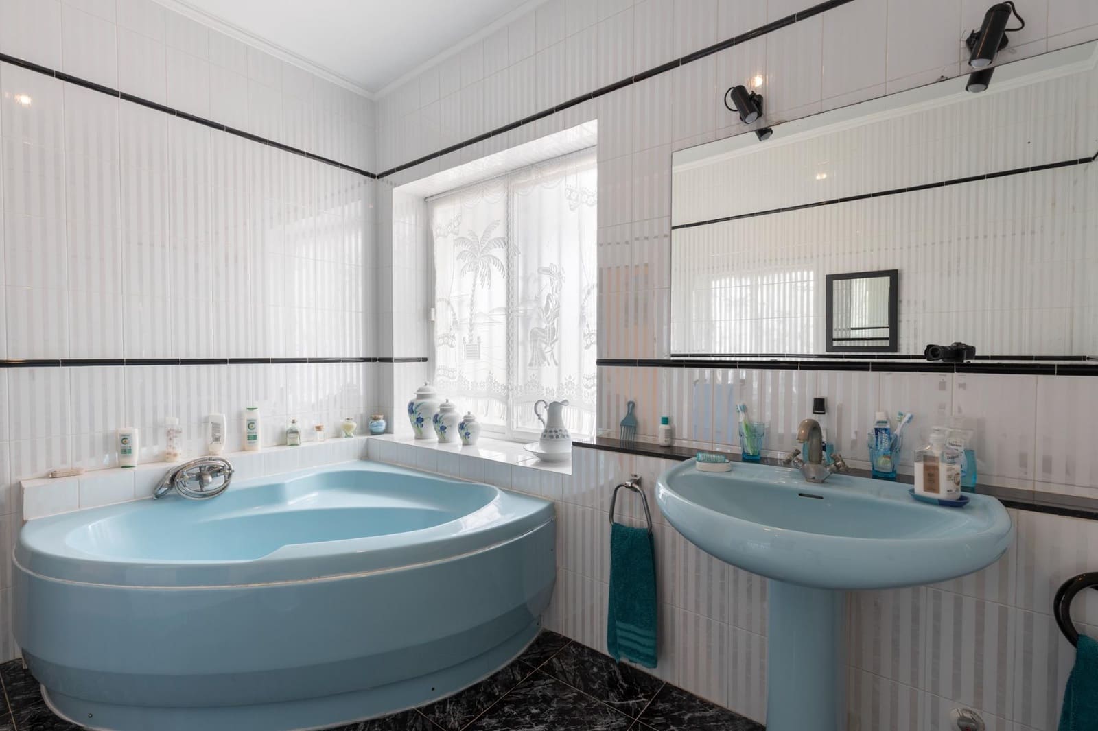 4 chambre Villa/Maison à vendre à Motril avec piscine garage - 595 000 € (Ref: 9759181)