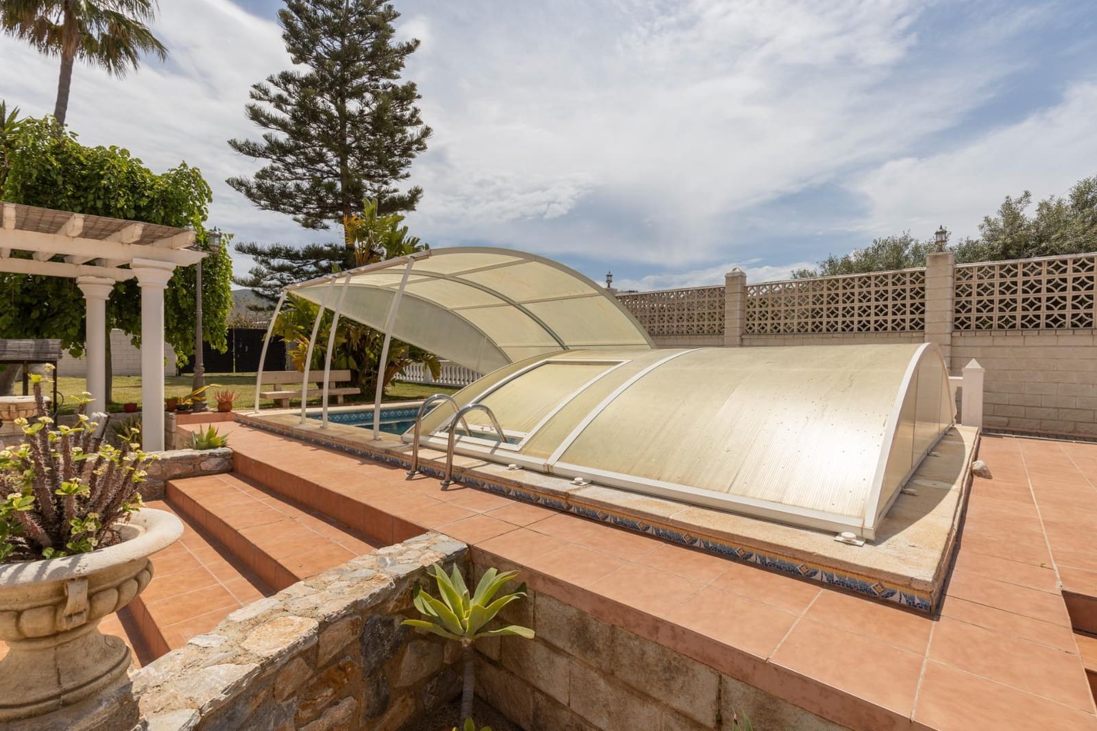 4 chambre Villa/Maison à vendre à Motril avec piscine garage - 595 000 € (Ref: 9759181)