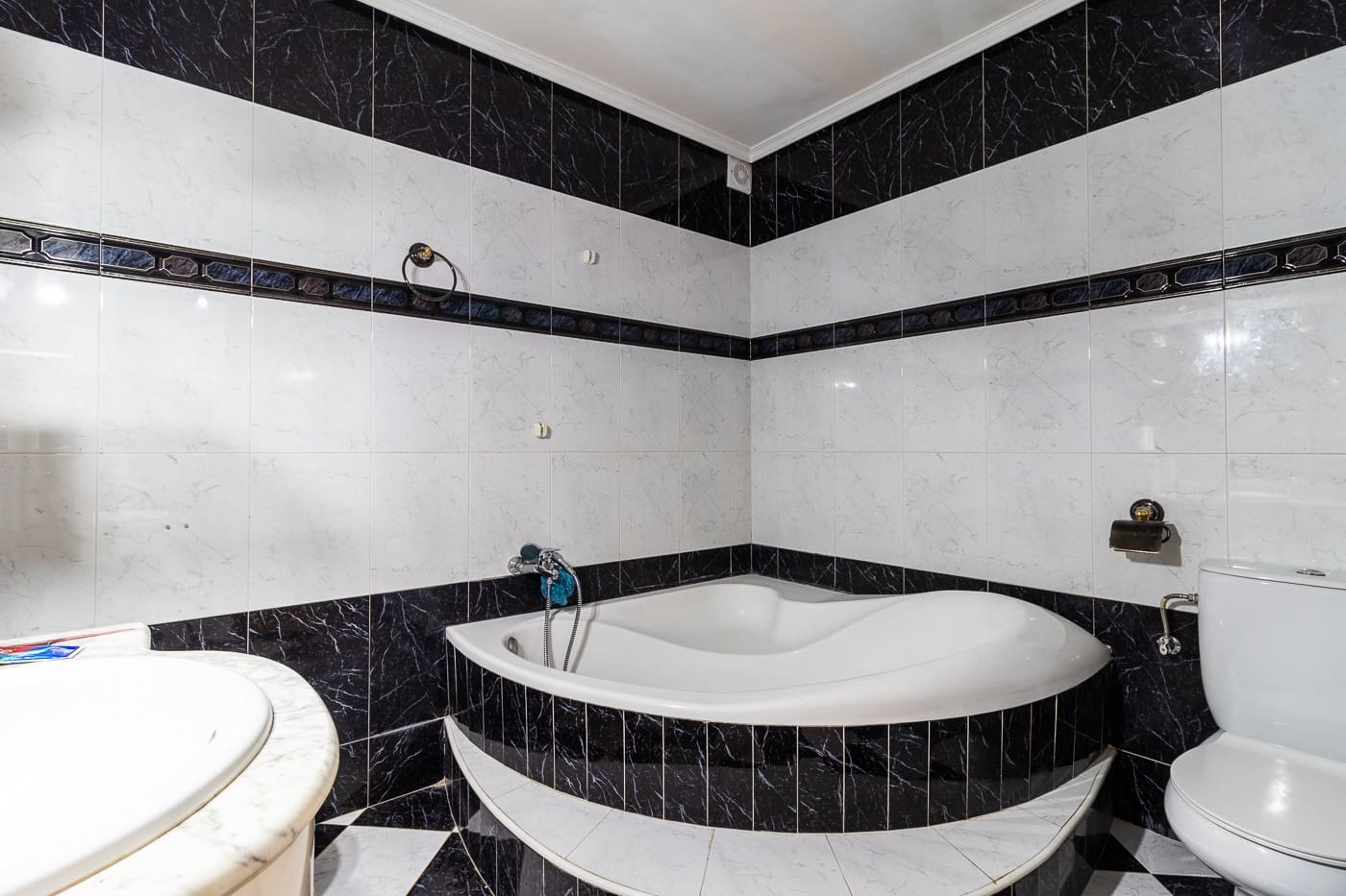6 Zimmer Haus zu verkaufen in Pliego mit Garage - 200.000 € (Ref: 10015153)