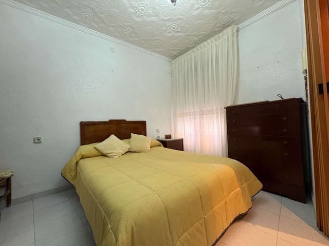 4 slaapkamer Huis te koop in Pliego - € 70.000 (Ref: 10030149)