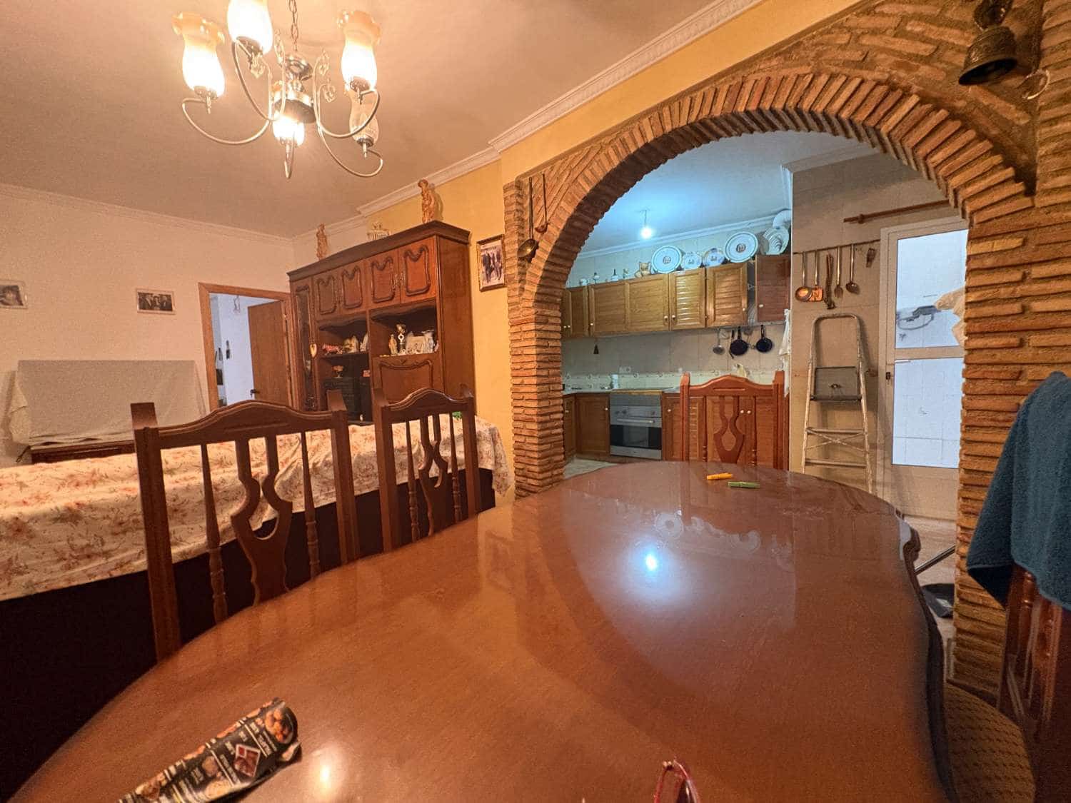 4 slaapkamer Huis te koop in Pliego met garage - € 80.000 (Ref: 10037076)