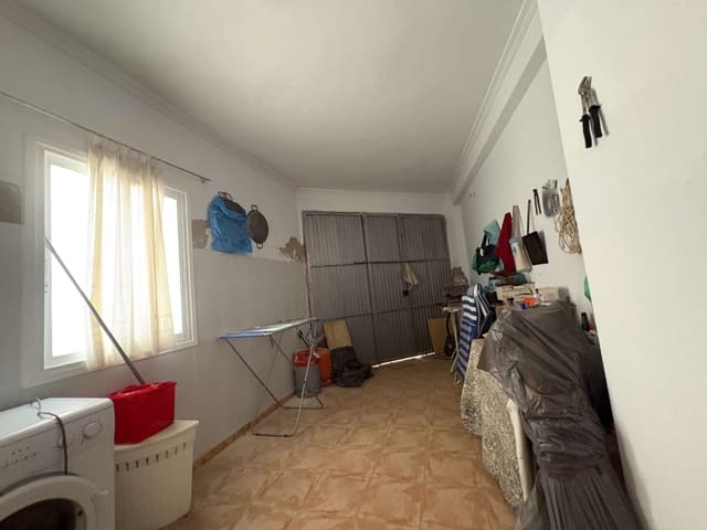 4 slaapkamer Huis te koop in Pliego met garage - € 80.000 (Ref: 10037076)