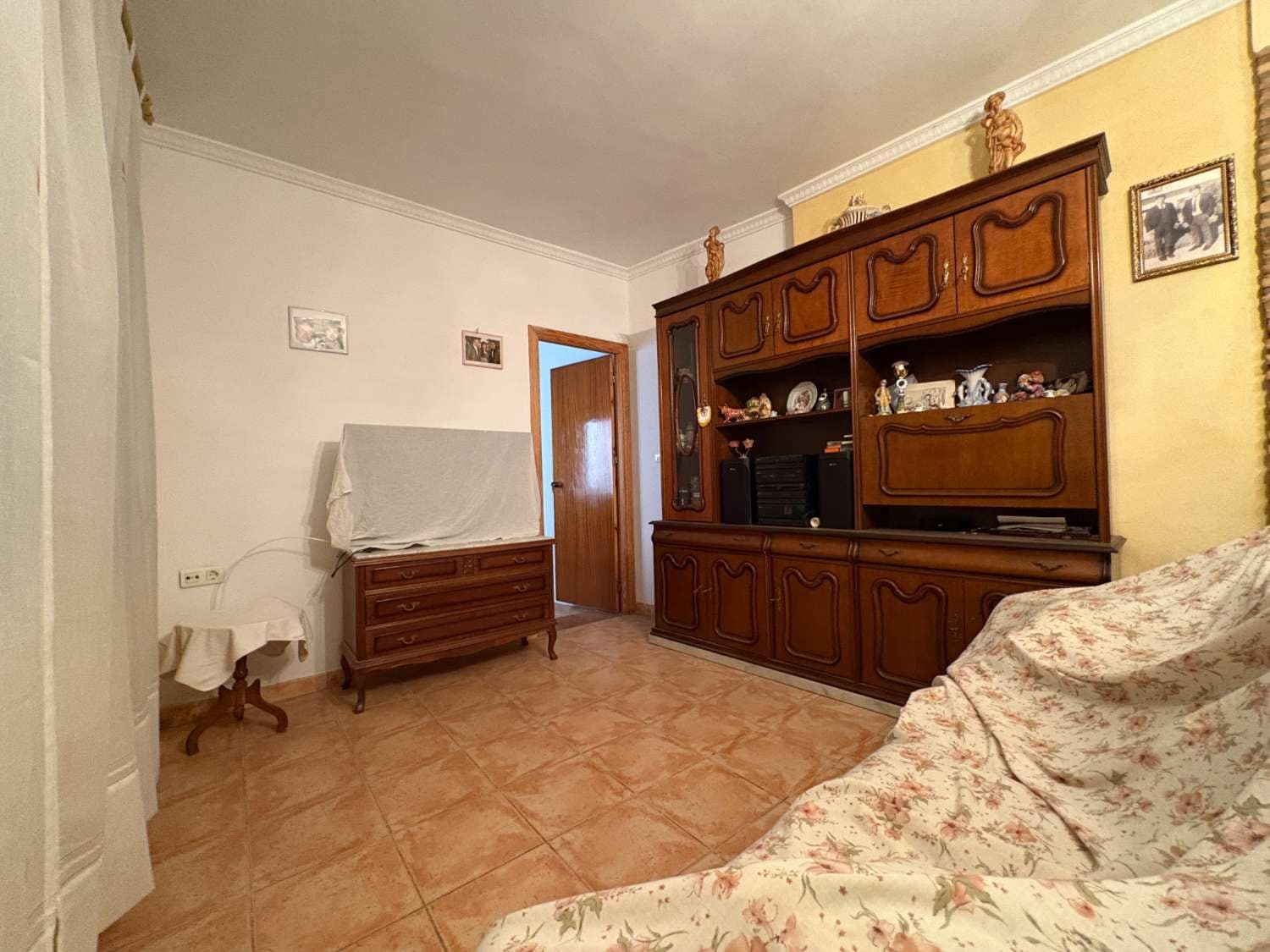 4 slaapkamer Huis te koop in Pliego met garage - € 80.000 (Ref: 10037076)