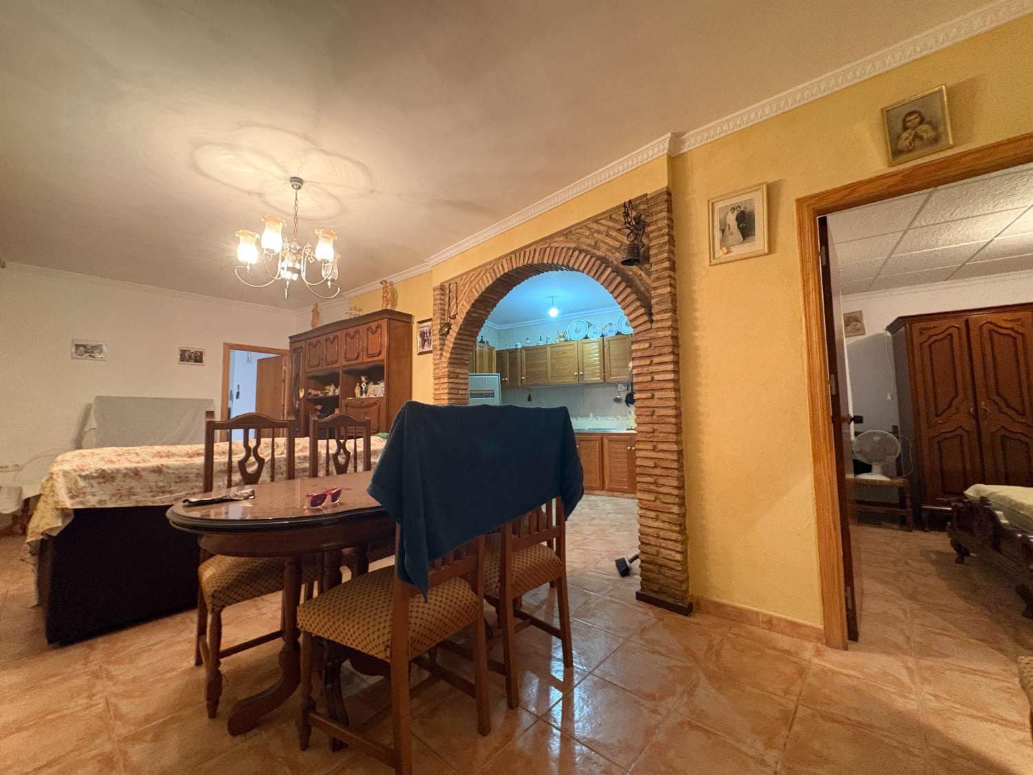 4 slaapkamer Huis te koop in Pliego met garage - € 80.000 (Ref: 10037076)