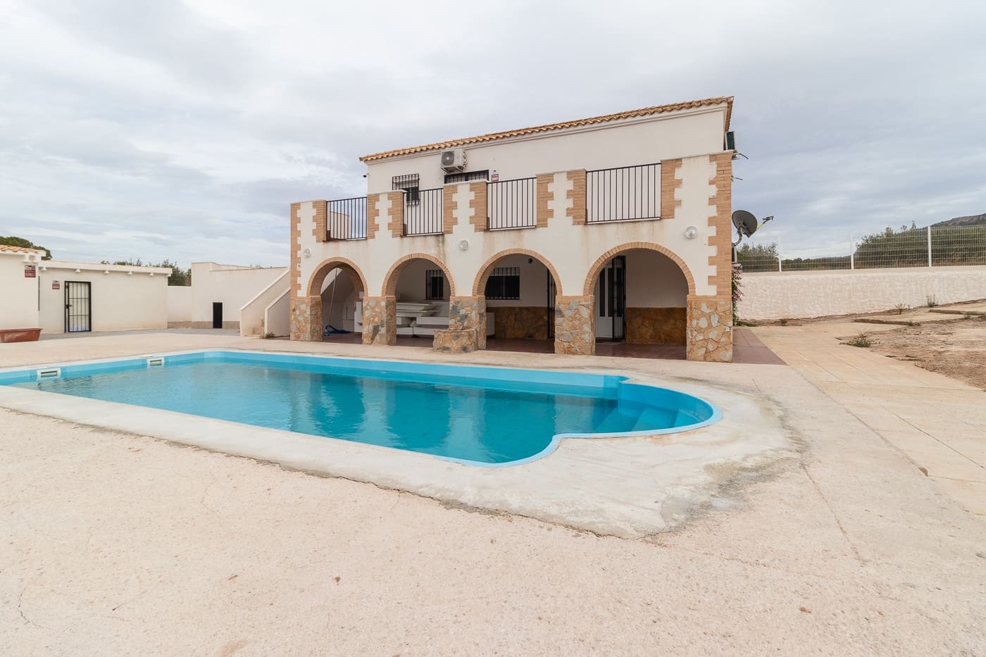 6 soverom Villa til salgs i Mula med svømmebasseng - € 197 000 (Ref: 10046972)