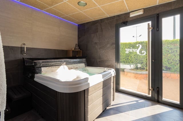 20 slaapkamer Hotel te koop in Calasparra met garage - € 1.370.000 (Ref: 10061377)