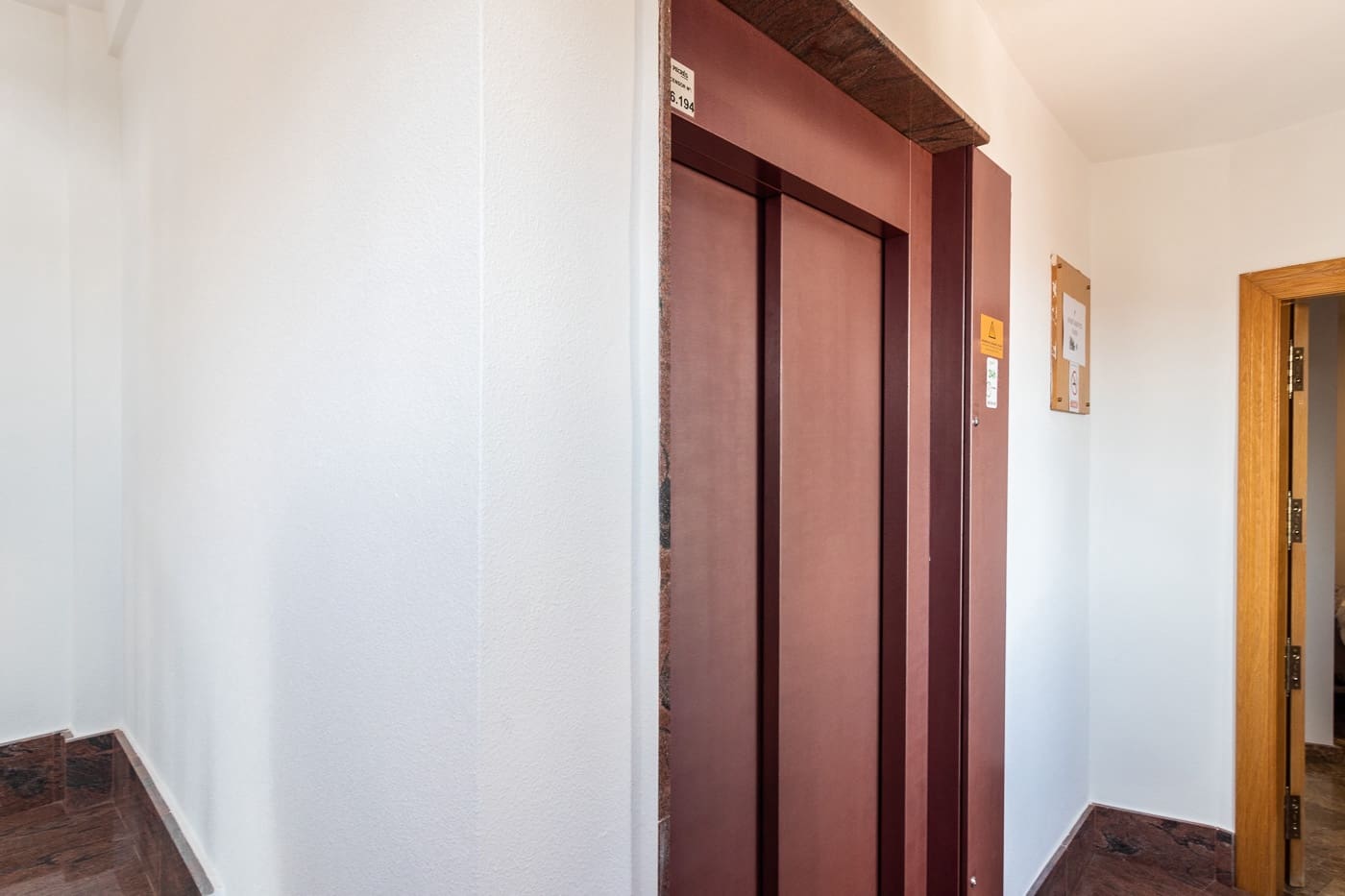 5 quarto Comercial para venda em Calasparra - 325 000 € (Ref: 10061379)