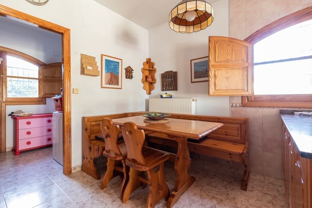 4 quarto Moradia para venda em Alhama de Murcia com piscina - 275 000 € (Ref: 10168292)