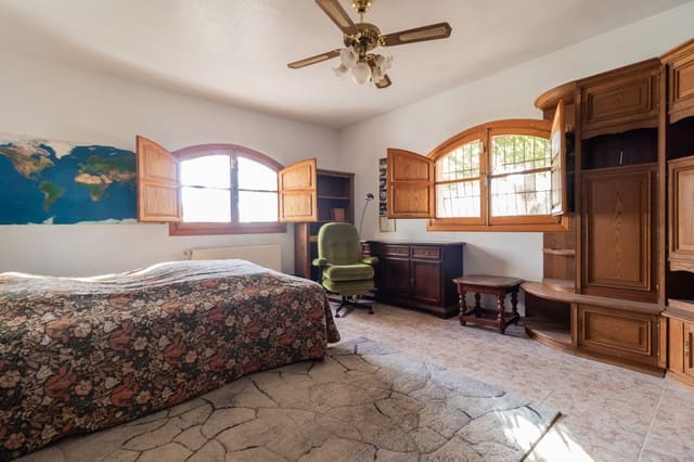 4 quarto Moradia para venda em Alhama de Murcia com piscina - 275 000 € (Ref: 10168292)