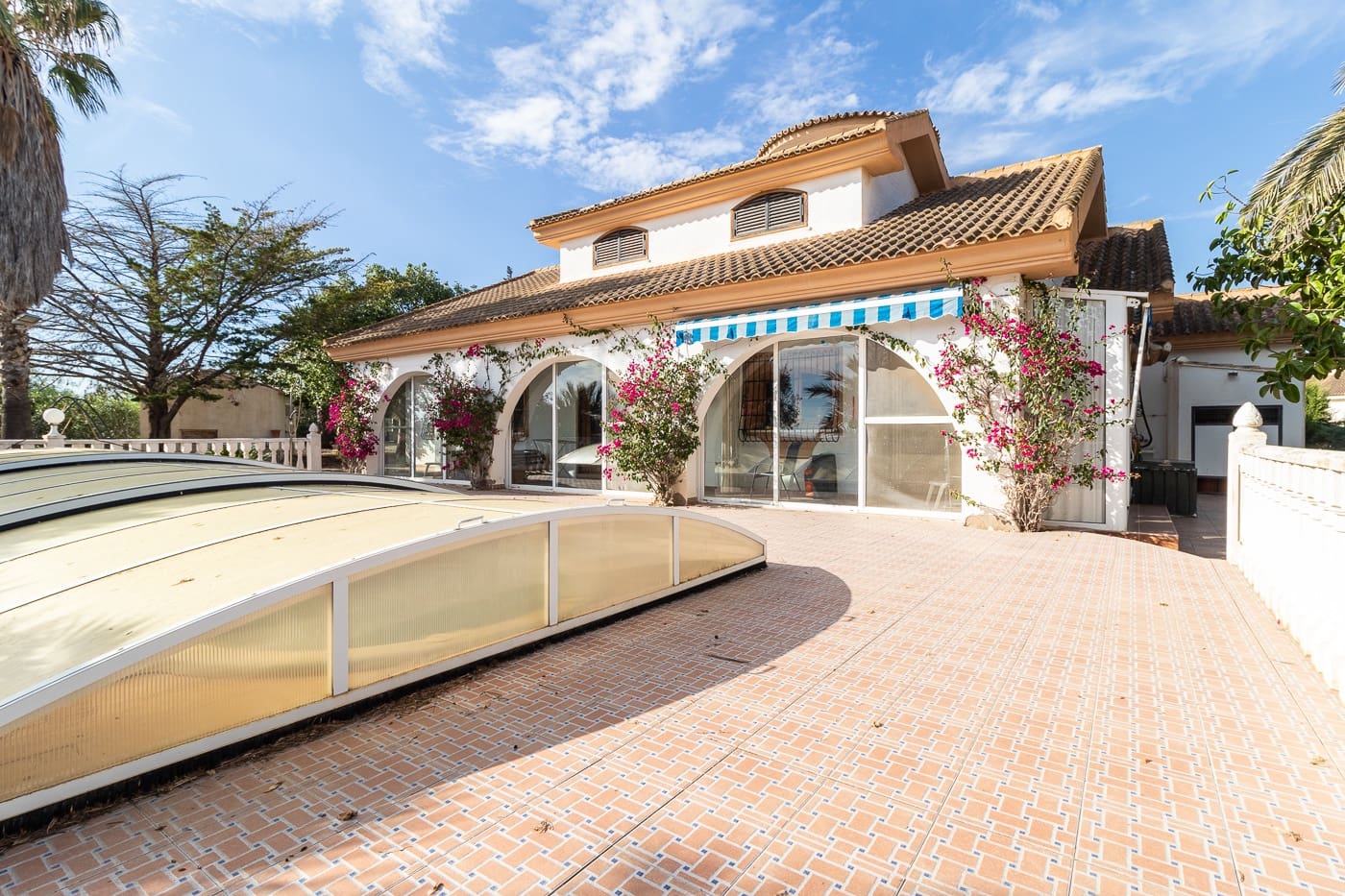4 soveværelse Villa til salg i Alhama de Murcia med swimmingpool - € 275.000 (Ref: 10168292)