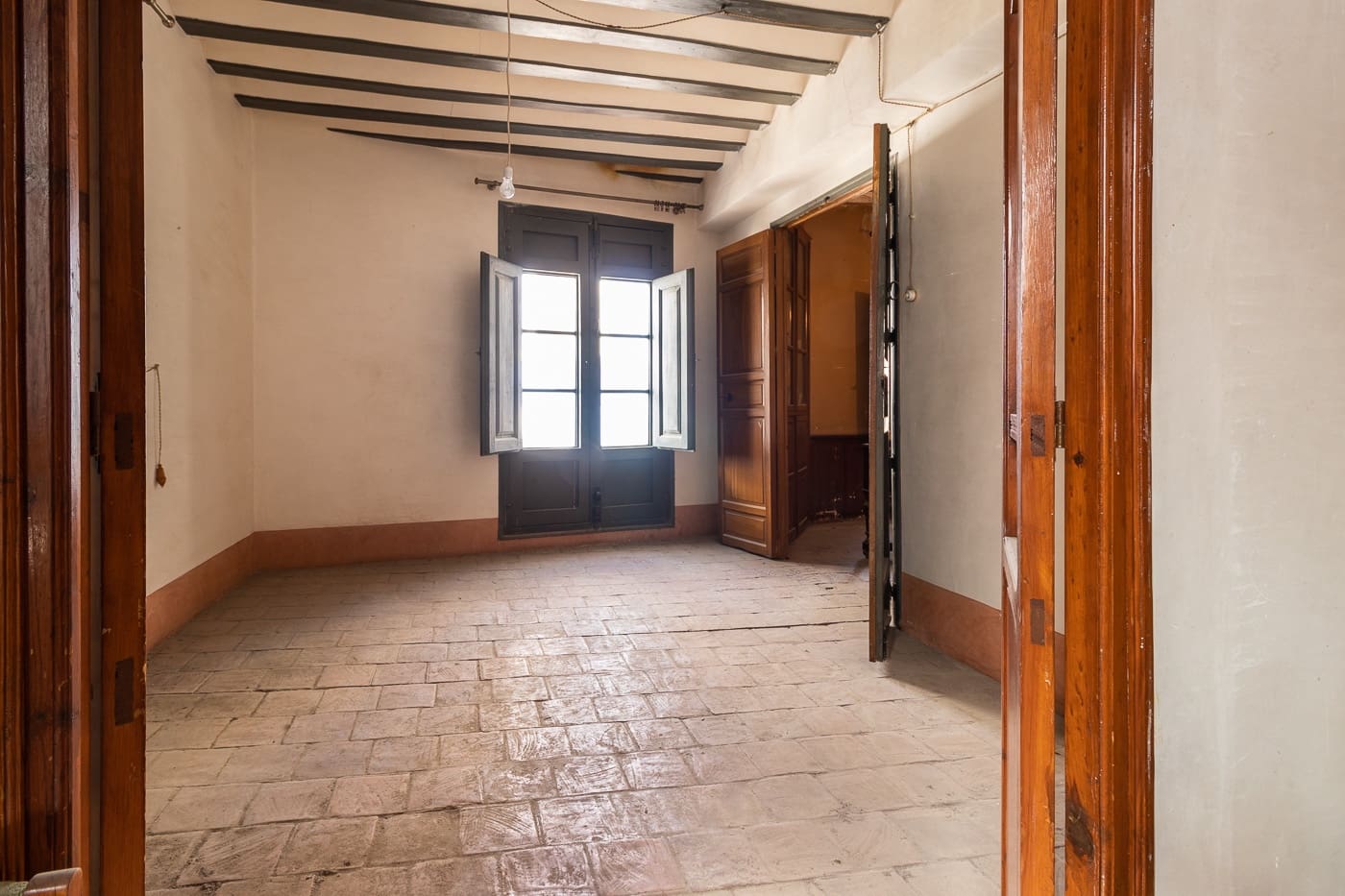 5 bedroom Townhouse for sale in Mula with garage - € 100,000 (Ref: 9144155)