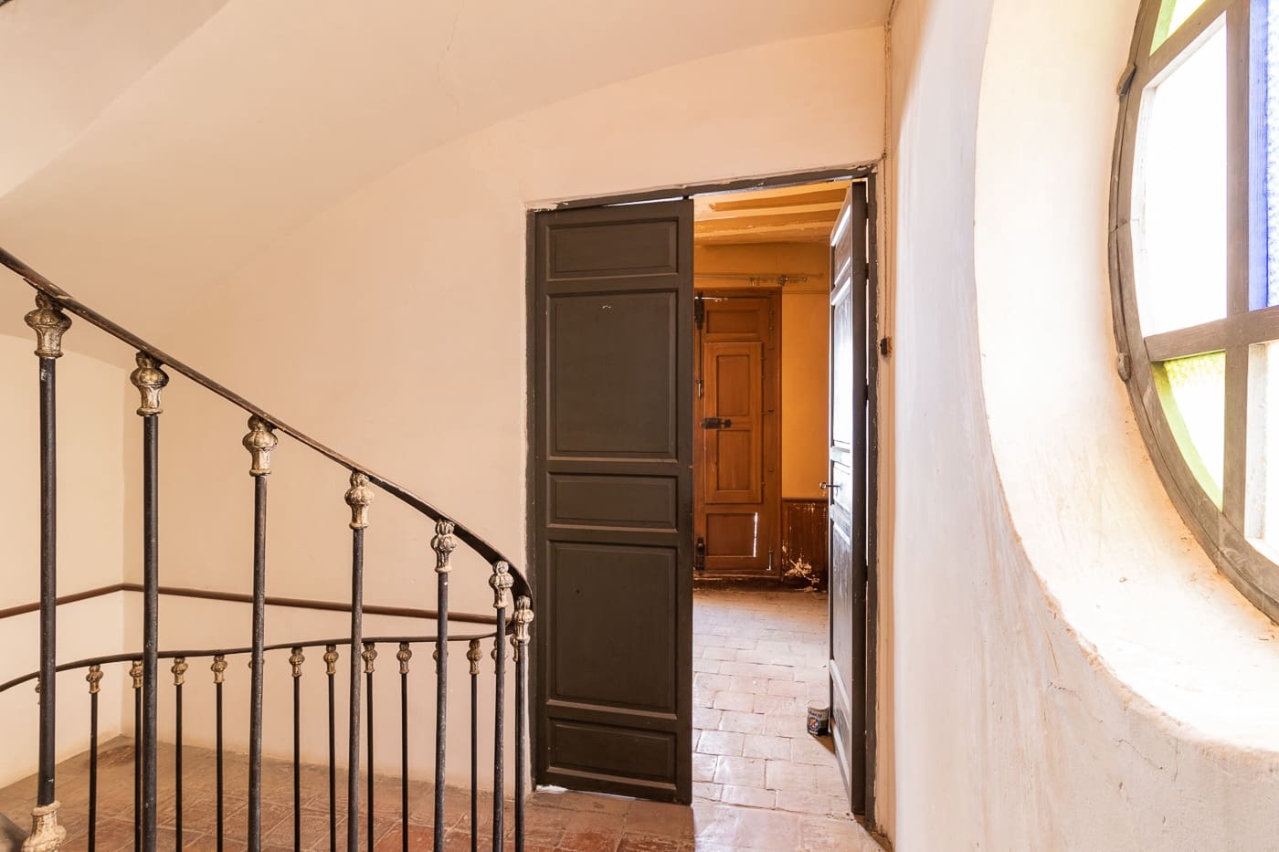 5 bedroom Townhouse for sale in Mula with garage - € 100,000 (Ref: 9144155)