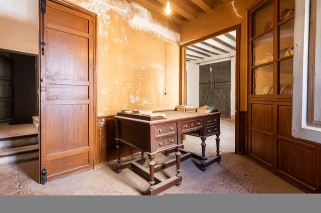 5 bedroom Townhouse for sale in Mula with garage - € 100,000 (Ref: 9144155)