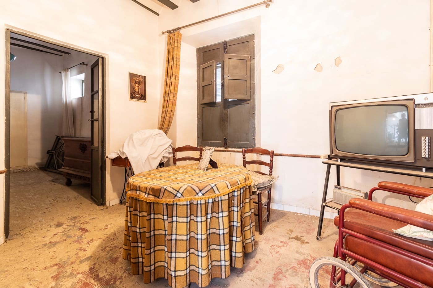 5 bedroom Townhouse for sale in Mula with garage - € 100,000 (Ref: 9144155)