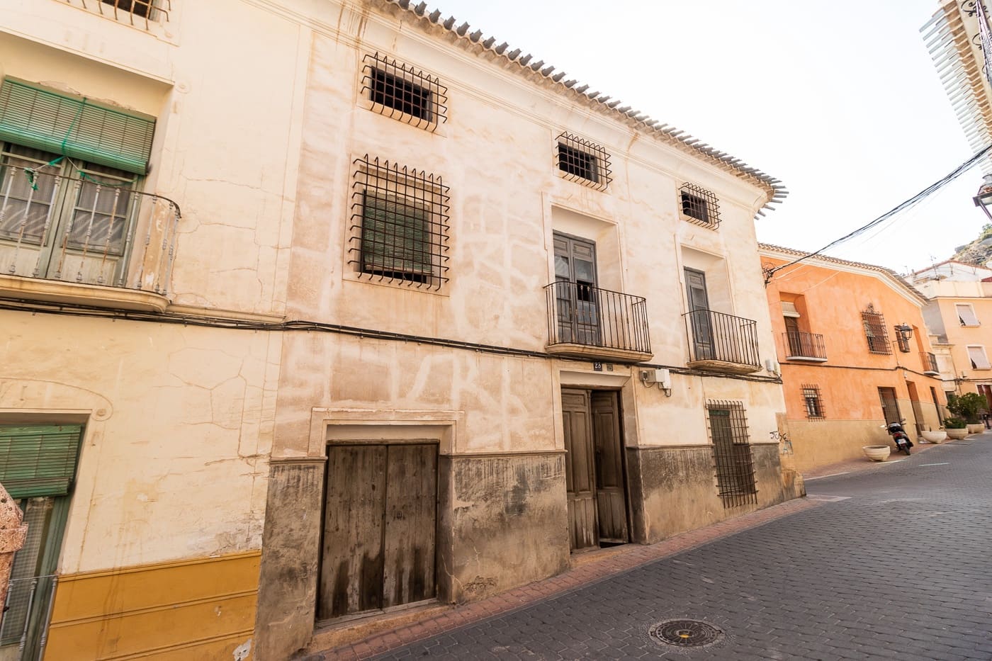 5 bedroom Townhouse for sale in Mula with garage - € 100,000 (Ref: 9144155)
