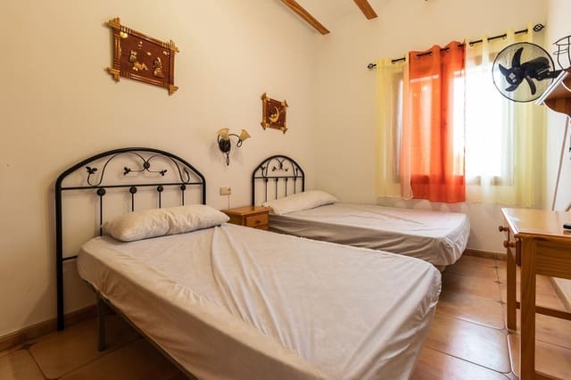 4 bedroom Townhouse for sale in Calasparra - € 600,000 (Ref: 9144189)