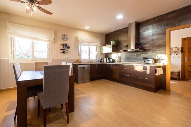 3 slaapkamer Villa te koop in Caravaca de la Cruz - € 410.000 (Ref: 9169400)