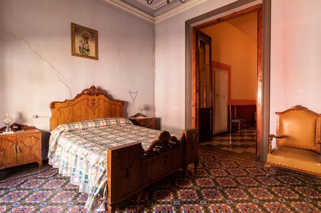 10 bedroom Townhouse for sale in Cehegín - € 650,000 (Ref: 9190893)