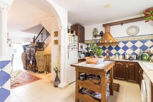 3 bedroom Terraced Villa for sale in Pliego - € 160,000 (Ref: 9232438)