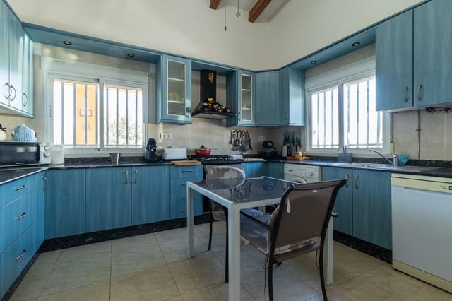 3 soveværelse Villa til salg i Pliego med swimmingpool - € 230.000 (Ref: 9236199)