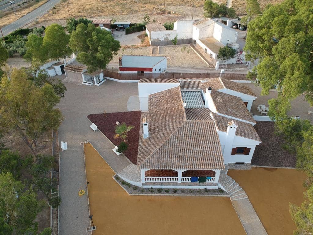 4 Zimmer Villa zu verkaufen in Mazarron - 635.000 € (Ref: 9256857)