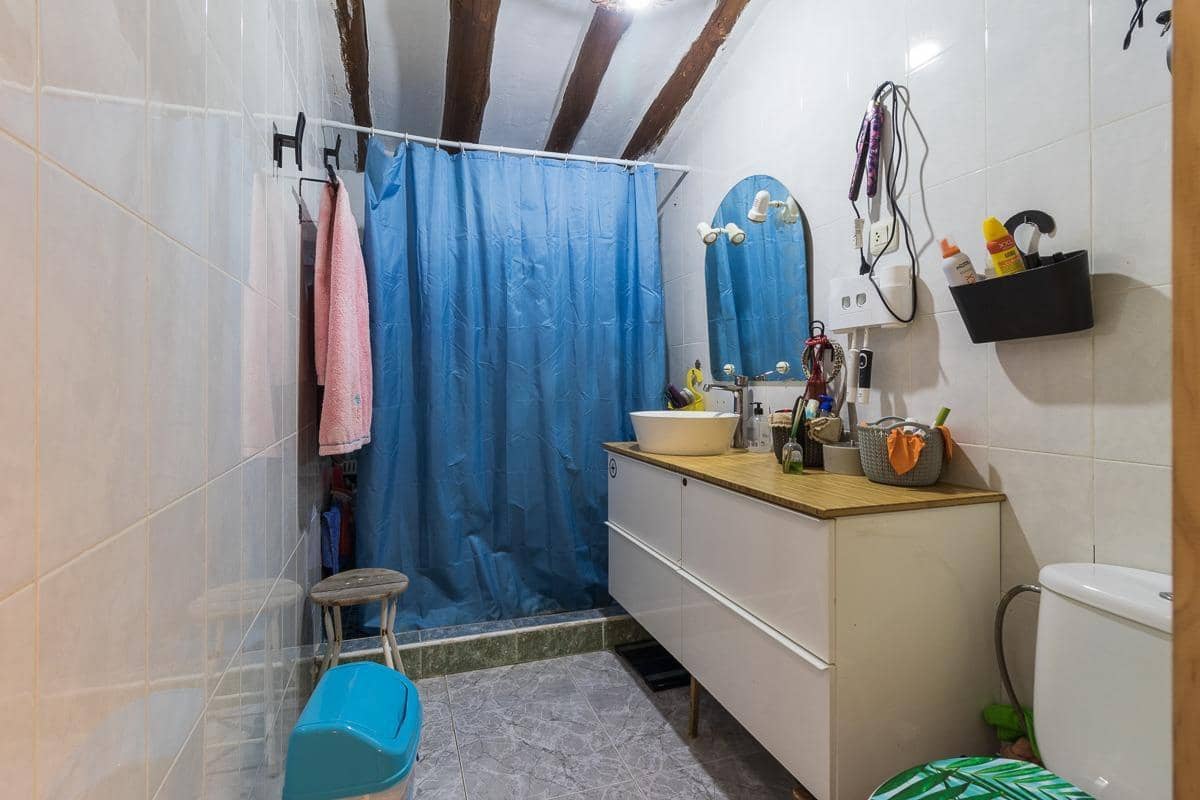 8 soverom Hus til salgs i El Nino - € 350 000 (Ref: 9256862)