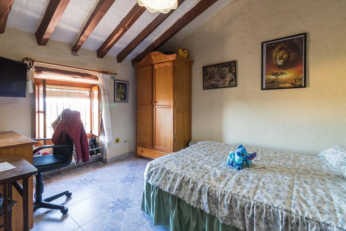 8 soverom Hus til salgs i El Nino - € 350 000 (Ref: 9256862)