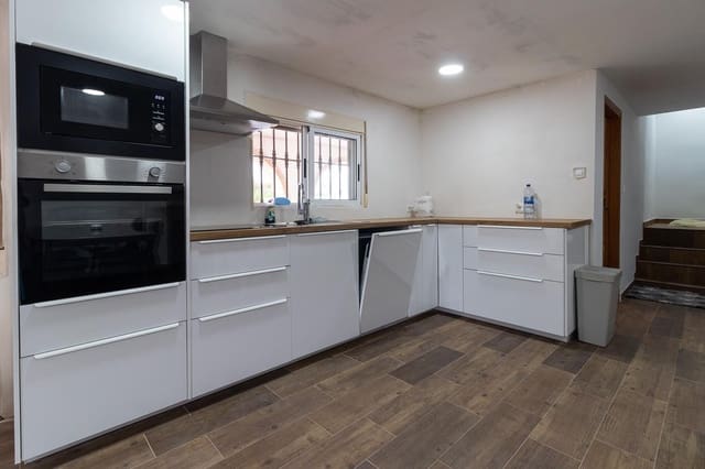 6 camera da letto Villa in vendita in Mula - 197.000 € (Rif: 9256864)