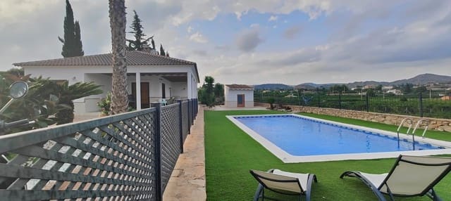 3 bedroom Townhouse for sale in Mula - € 300,000 (Ref: 9256865)
