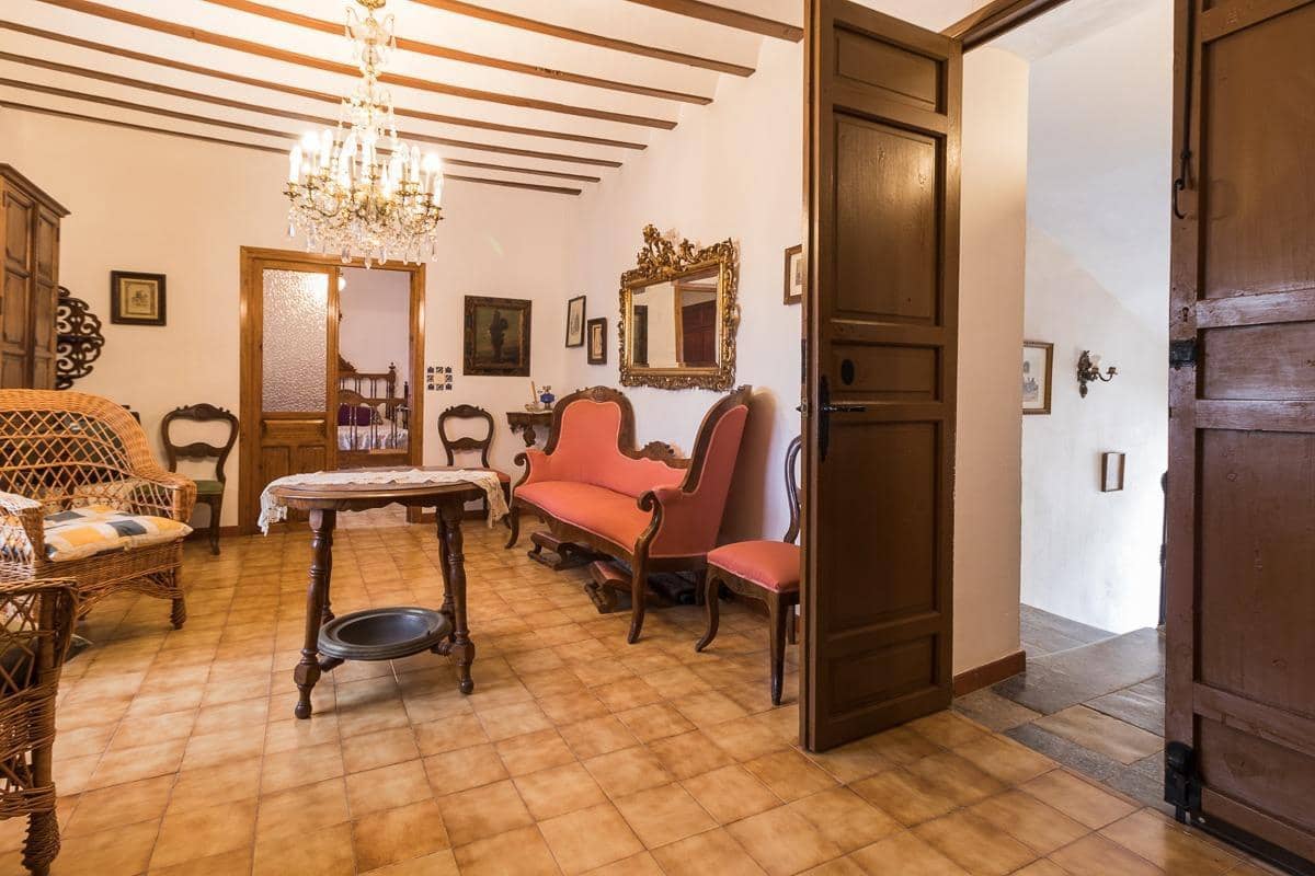 9 soveværelse Byhus til salg i El Nino - € 550.000 (Ref: 9269246)