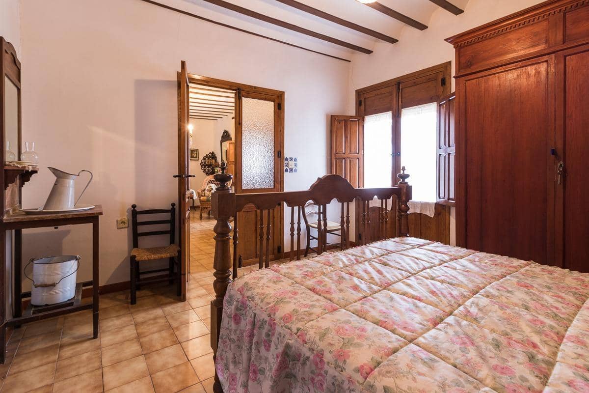 9 soveværelse Byhus til salg i El Nino - € 550.000 (Ref: 9269246)