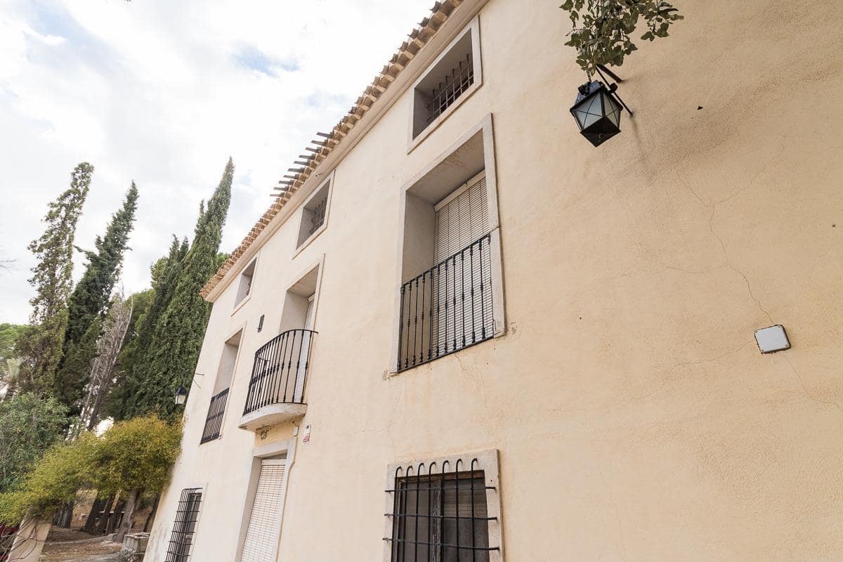 9 soveværelse Byhus til salg i El Nino - € 550.000 (Ref: 9269246)