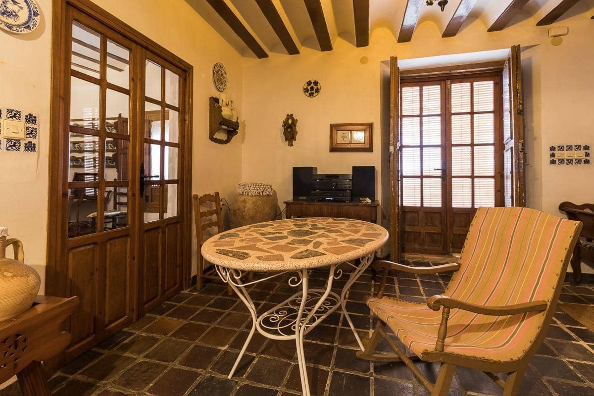 9 soveværelse Byhus til salg i El Nino - € 550.000 (Ref: 9269246)