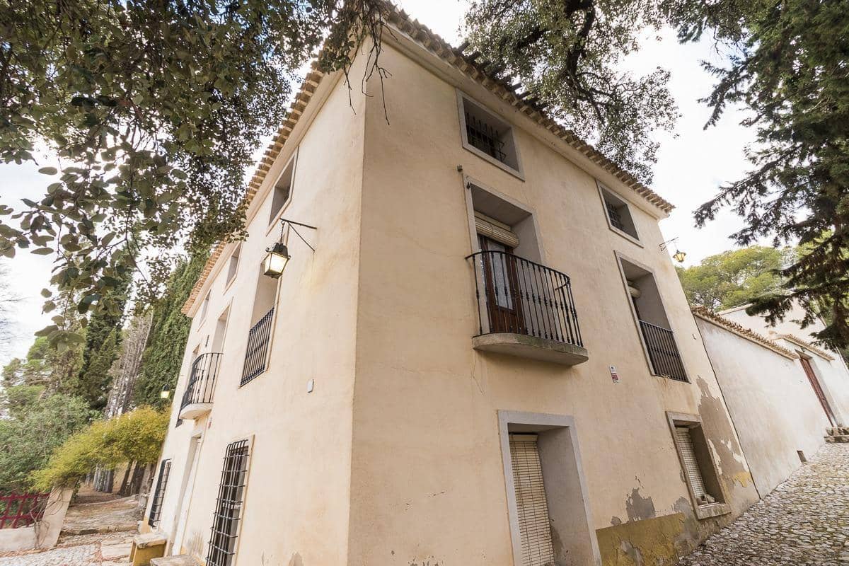 9 soveværelse Byhus til salg i El Nino - € 550.000 (Ref: 9269246)