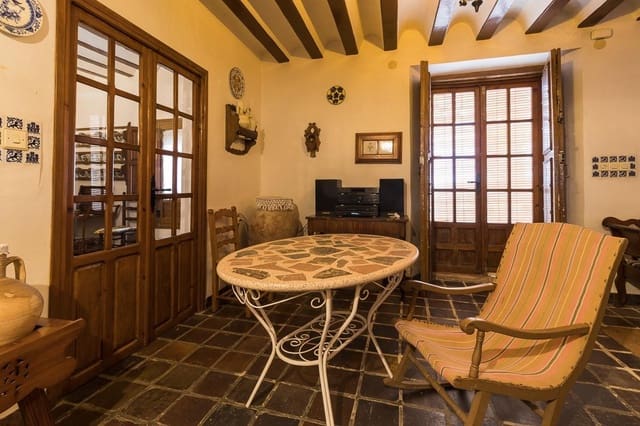 9 bedroom Townhouse for sale in El Niño, Mula - € 550,000 (Ref: 9269246)