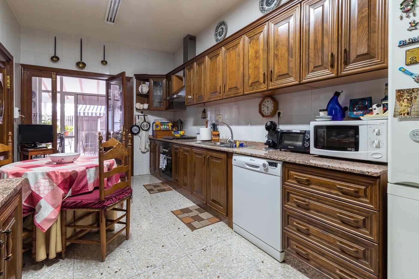 6 soverom Kjedet enebolig til salgs i Mula med garasje - € 210 000 (Ref: 9300736)